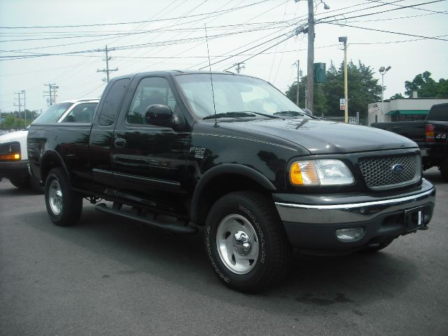 Ford F150 2001 photo 2