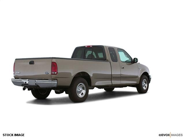 Ford F150 2001 photo 2