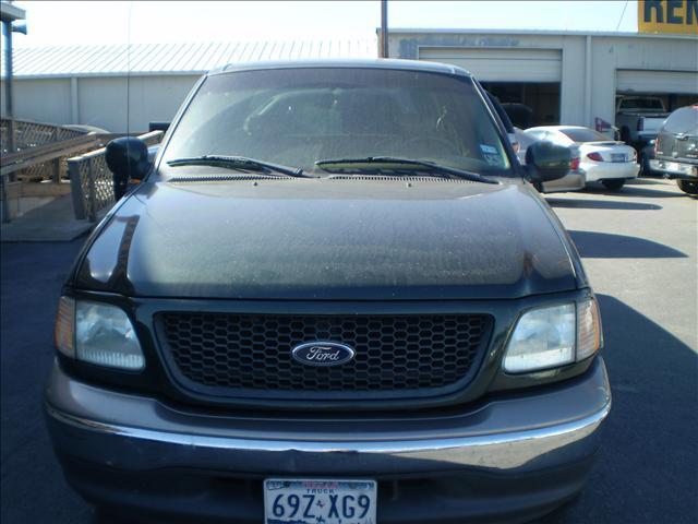 Ford F150 2001 photo 1