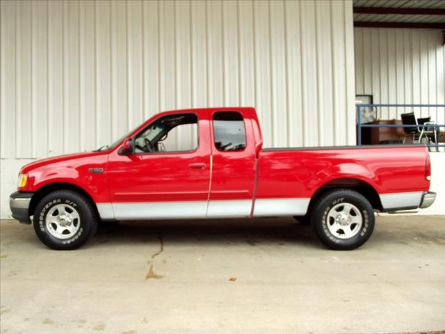 Ford F150 2001 photo 1