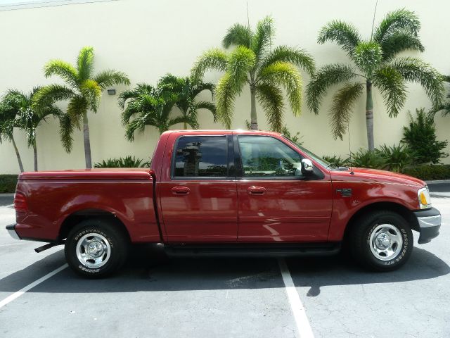 Ford F150 SL Short Bed 2WD Pickup Truck