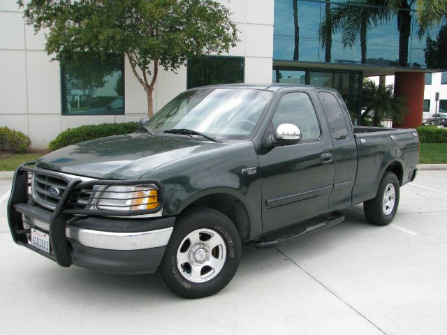 Ford F150 2001 photo 1