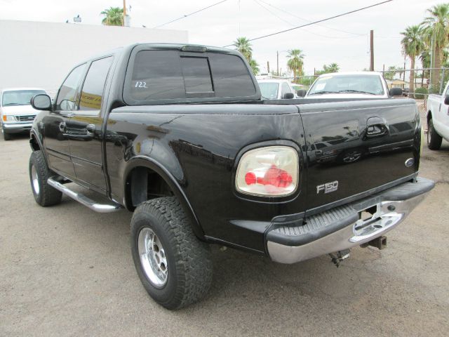 Ford F150 XLT Supercrew Short Bed 2WD Pickup Truck