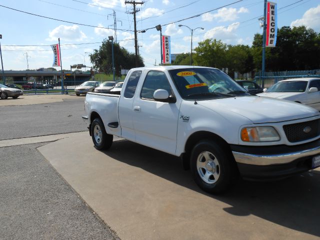 Ford F150 SLE 5.3L V8 4WD 9 Passenger ABS TC Pickup Truck