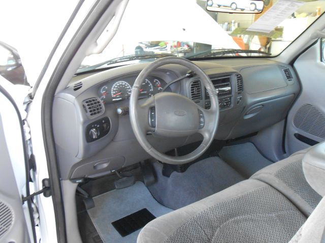 Ford F150 2001 photo 1