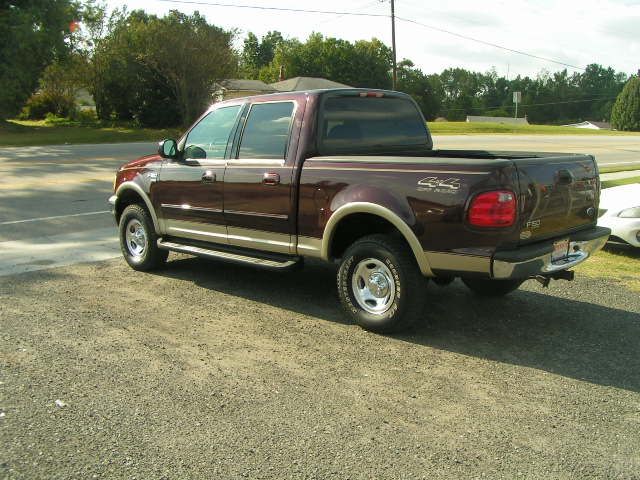 Ford F150 2001 photo 2