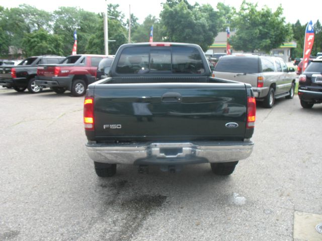 Ford F150 SLT 1 Ton Dually 4dr 35 Pickup Truck