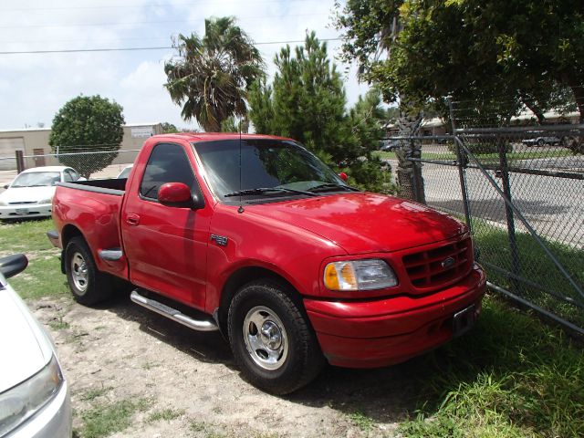 Ford F150 2001 photo 1