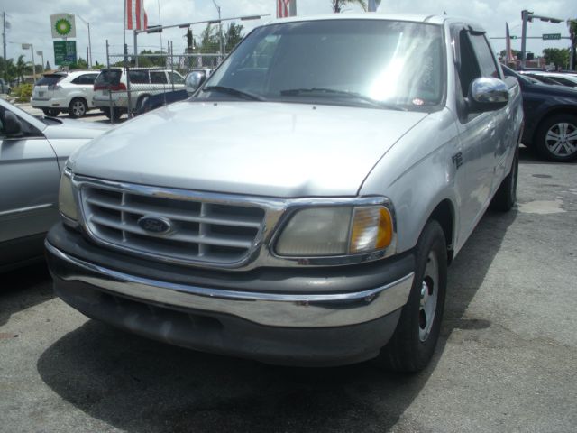 Ford F150 2001 photo 1