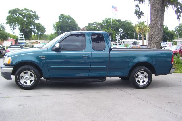 Ford F150 2001 photo 2