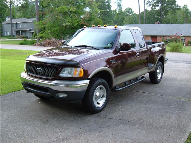 Ford F150 2001 photo 2