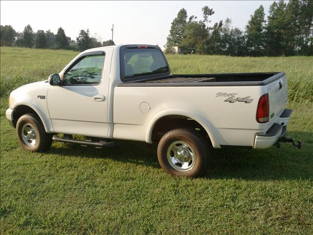 Ford F150 2001 photo 1