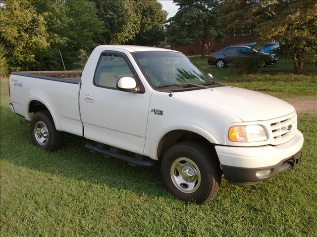 Ford F150 2001 photo 2