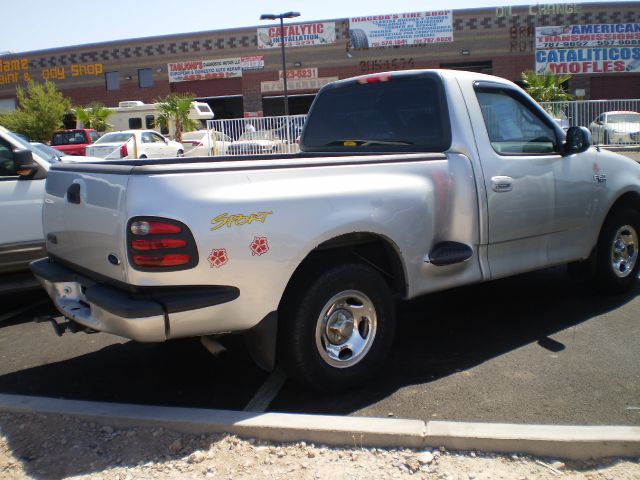 Ford F150 LE Model Pickup Truck