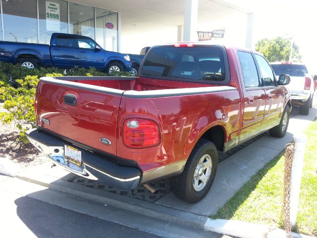 Ford F150 SL Short Bed 2WD Pickup Truck