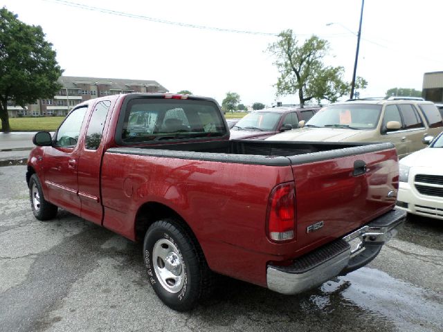 Ford F150 2001 photo 2