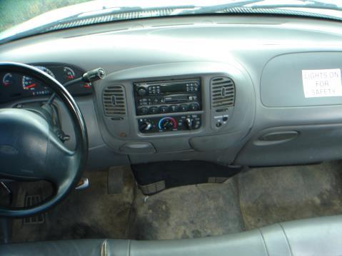 Ford F150 2001 photo 1