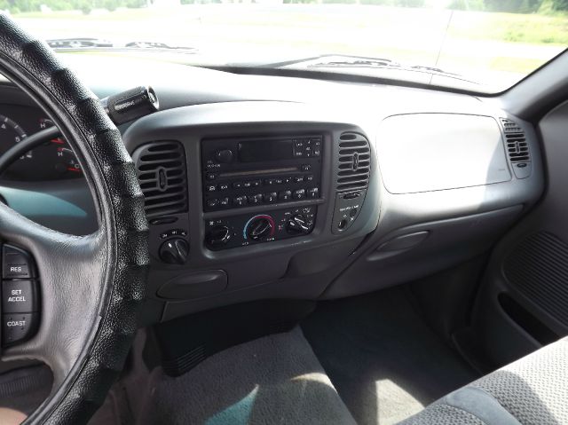 Ford F150 2001 photo 4