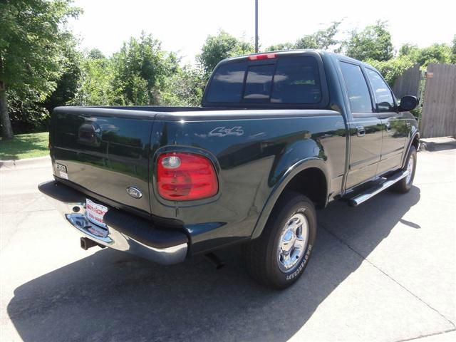 Ford F150 XLT Supercrew Short Bed 2WD Pickup Truck