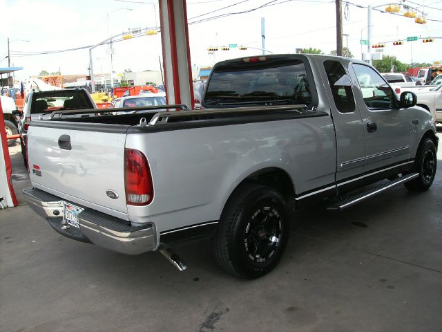 Ford F150 2001 photo 1