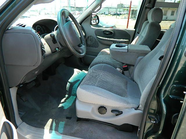 Ford F150 2001 photo 1