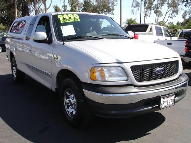 Ford F150 2001 photo 2