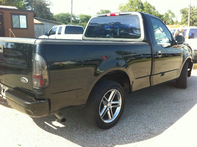 Ford F150 2002 photo 1