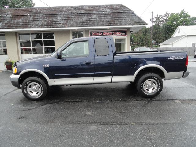 Ford F150 2002 photo 2