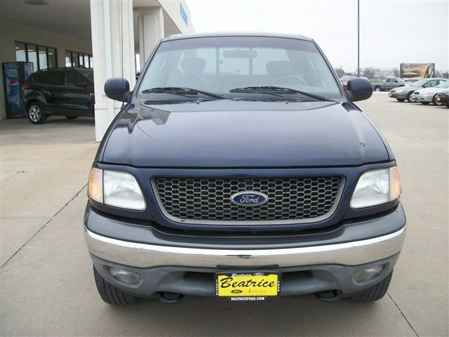 Ford F150 2002 photo 1