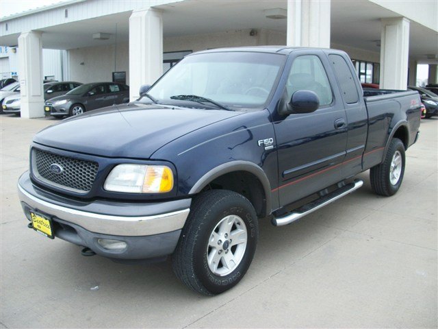 Ford F150 2002 photo 2