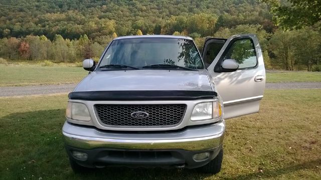 Ford F150 2002 photo 2