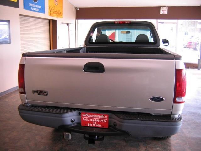 Ford F150 2002 photo 2