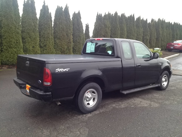 Ford F150 2002 photo 2