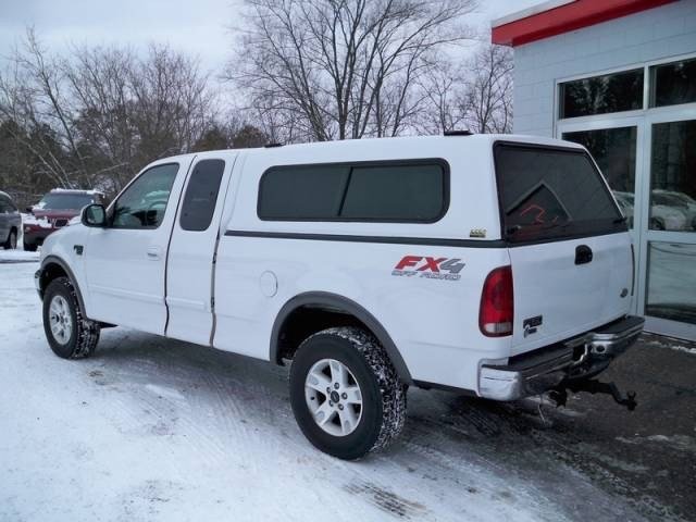 Ford F150 2002 photo 2