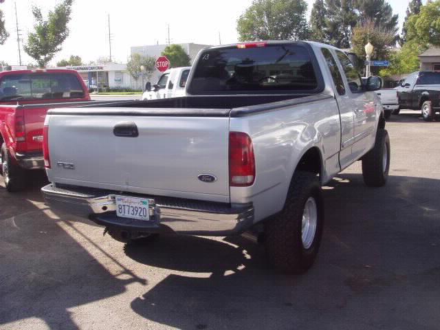 Ford F150 2002 photo 2