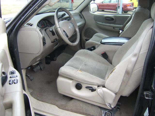 Ford F150 2002 photo 1