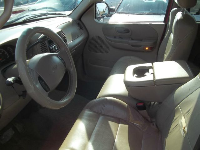 Ford F150 2002 photo 2