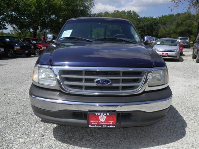 Ford F150 2002 photo 1