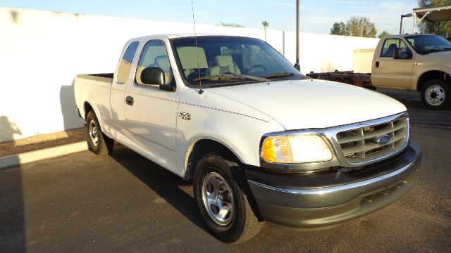 Ford F150 2002 photo 2