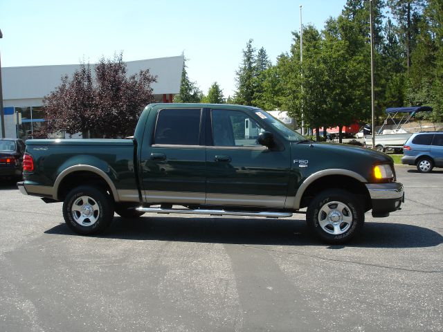 Ford F150 LT Crew Cab Pickup Truck