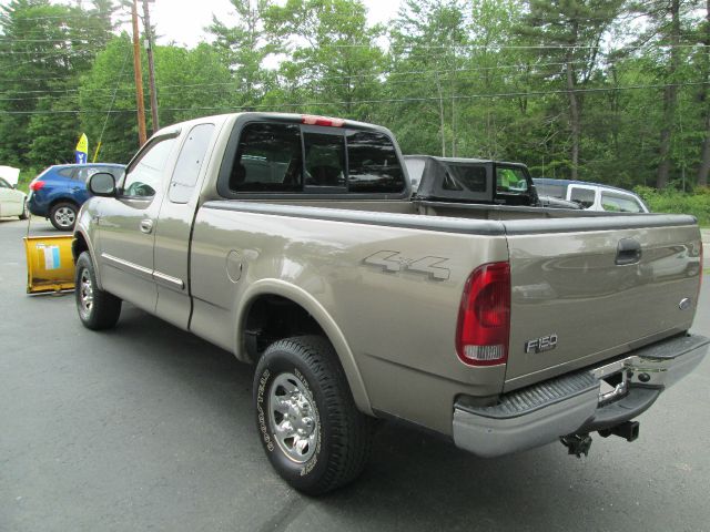 Ford F150 SLT 1 Ton Dually 4dr 35 Pickup Truck