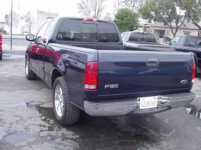 Ford F150 2002 photo 1