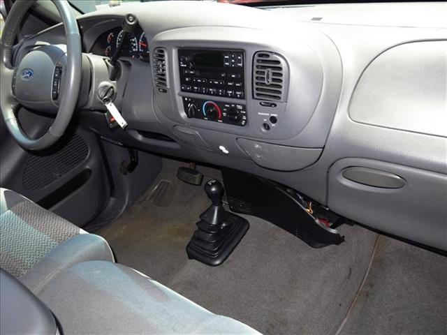 Ford F150 2002 photo 9