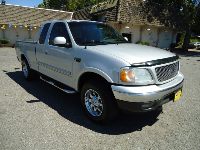 Ford F150 2002 photo 1