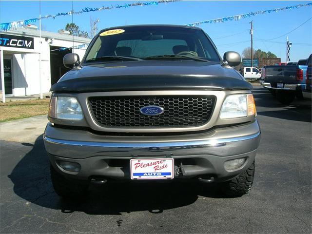 Ford F150 2002 photo 2