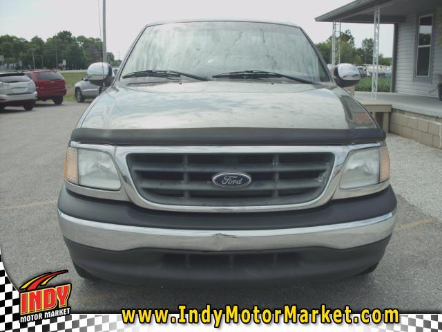 Ford F150 2002 photo 2