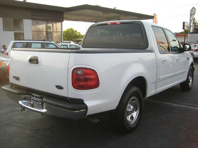 Ford F150 2002 photo 1