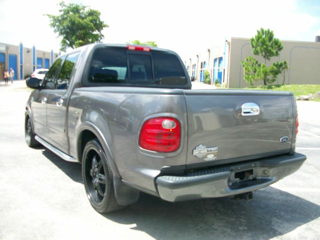 Ford F150 2002 photo 2