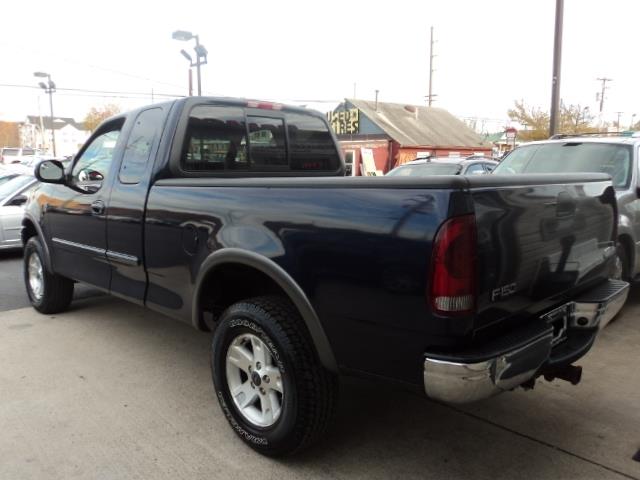 Ford F150 2002 photo 2