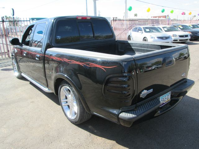 Ford F150 SLT 1 Ton Dually 4dr 35 Pickup Truck